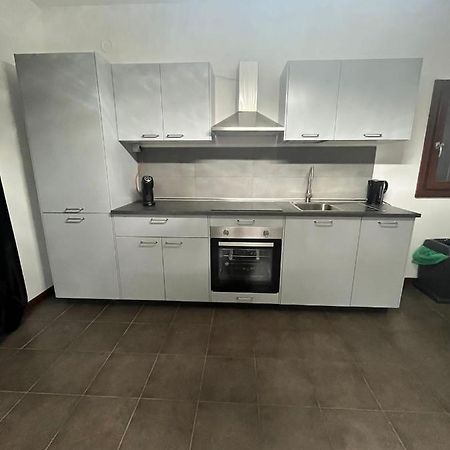 Home Sarenji Trivolzio Kültér fotó